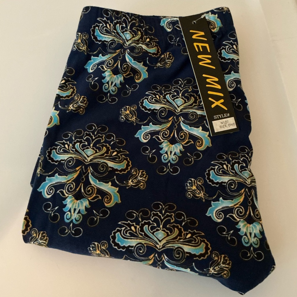 NWT New Mix OS Gorgeous Blue Damask Pattern Leggings